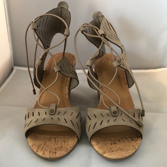 “y not” cork wedge sandals size 8.5 M NIP tan new boho festival - Picture 3 of 8